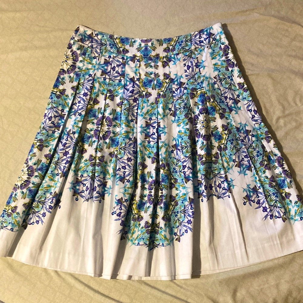 Talbots Skirt 6 pretty pleated